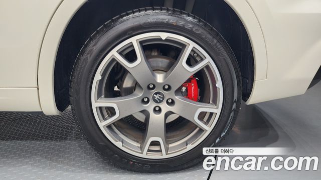MASERATI Levante 3.0 AWD 그란Sport 2020 - photo 7 - Import Corée du Sud | International Cars