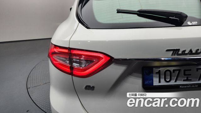 MASERATI Levante 3.0 AWD 그란Sport 2020 - photo 9 - Import Corée du Sud | International Cars