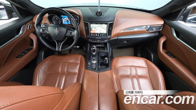MASERATI Levante 3.0 S AWD 그란Sport 2017 - photo 10 - Import Corée du Sud | International Cars