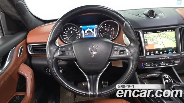 MASERATI Levante 3.0 S AWD 그란Sport 2017 - photo 19 - Import Corée du Sud | International Cars
