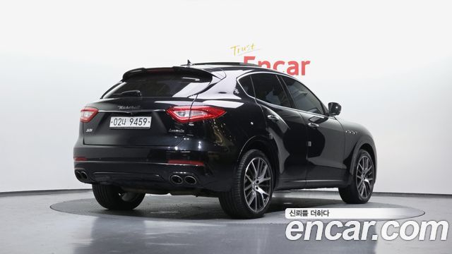MASERATI Levante 3.0 S AWD 그란Sport 2017 - photo 2 - Import Corée du Sud | International Cars
