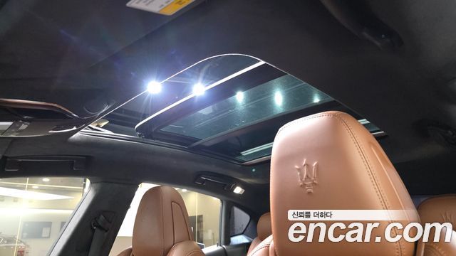 MASERATI Levante 3.0 S AWD 그란Sport 2017 - photo 25 - Import Corée du Sud | International Cars
