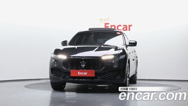 MASERATI Levante 3.0 S AWD 그란Sport 2017 - photo 3 - Import Corée du Sud | International Cars