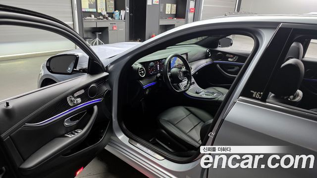MERCEDES AMG E-Classe W213 E220d 4MATIC AMG Line 2021 - photo 10 - Import Corée du Sud | International Cars
