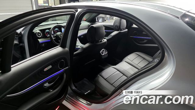 MERCEDES AMG E-Classe W213 E220d 4MATIC AMG Line 2021 - photo 11 - Import Corée du Sud | International Cars