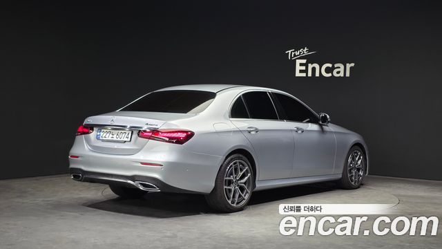 MERCEDES AMG E-Classe W213 E220d 4MATIC AMG Line 2021 - photo 2 - Import Corée du Sud | International Cars