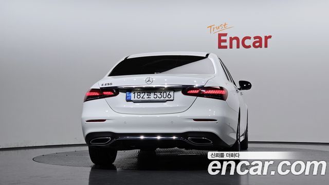MERCEDES AMG E-Classe W213 E250 AMG Line 2023 - photo 4 - Import Corée du Sud | International Cars