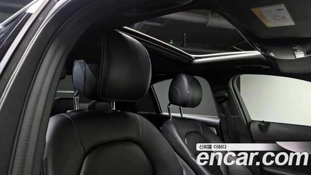 MERCEDES AMG C-Classe W205 C200 AMG Line 2021 - photo 19 - Import Corée du Sud | International Cars