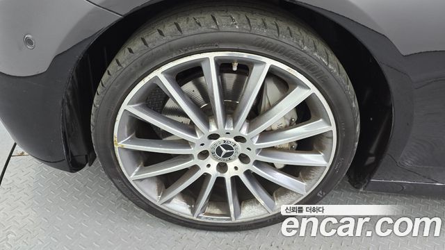 MERCEDES AMG E-Classe W213 E350 4MATIC AMG Line Edition 2021 - photo 5 - Import Corée du Sud | International Cars