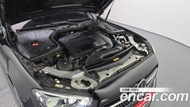 MERCEDES AMG E-Classe W213 E350 4MATIC AMG Line Edition 2021 - photo 6 - Import Corée du Sud | International Cars