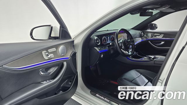 MERCEDES AMG E-Classe W213 E350 4MATIC AMG Line 2019 - photo 10 - Import Corée du Sud | International Cars