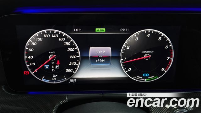 MERCEDES AMG E-Classe W213 E350 4MATIC AMG Line 2019 - photo 8 - Import Corée du Sud | International Cars