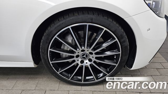 MERCEDES AMG E-Classe W213 E350 4MATIC AMG Line 2023 - photo 5 - Import Corée du Sud | International Cars