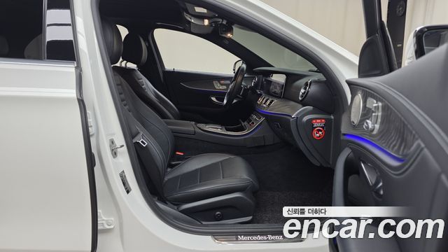MERCEDES AMG E-Classe W213 E350 4MATIC AMG Line 2022 - photo 11 - Import Corée du Sud | International Cars