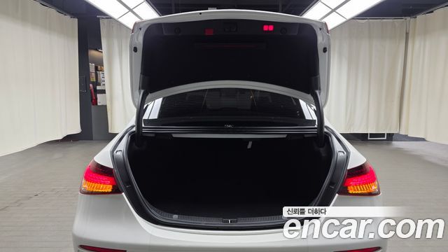 MERCEDES AMG E-Classe W213 E350 4MATIC AMG Line 2022 - photo 20 - Import Corée du Sud | International Cars