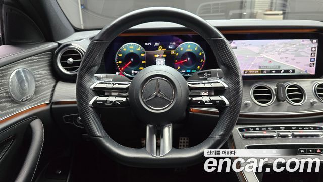 MERCEDES AMG E-Classe W213 E350 4MATIC AMG Line Edition 2021 - photo 13 - Import Corée du Sud | International Cars