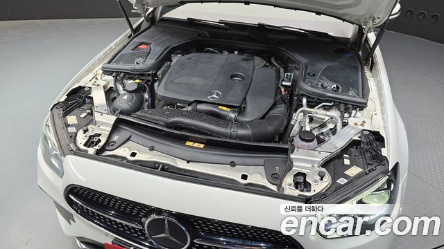 MERCEDES AMG E-Classe W213 E350 4MATIC AMG Line Edition 2021 - photo 6 - Import Corée du Sud | International Cars