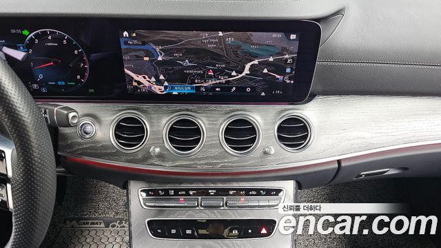 MERCEDES AMG E-Classe W213 E350 4MATIC AMG Line 2023 - photo 14 - Import Corée du Sud | International Cars