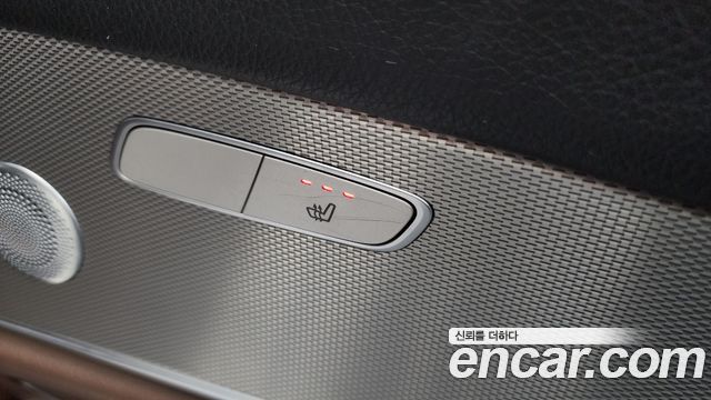 MERCEDES AMG E-Classe W213 E300 AMG Line 2019 - photo 18 - Import Corée du Sud | International Cars