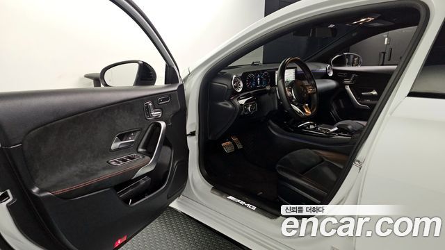MERCEDES AMG A-Classe W177 AMG A45 4MATIC+ Hatchback 2021 - photo 10 - Import Corée du Sud | International Cars