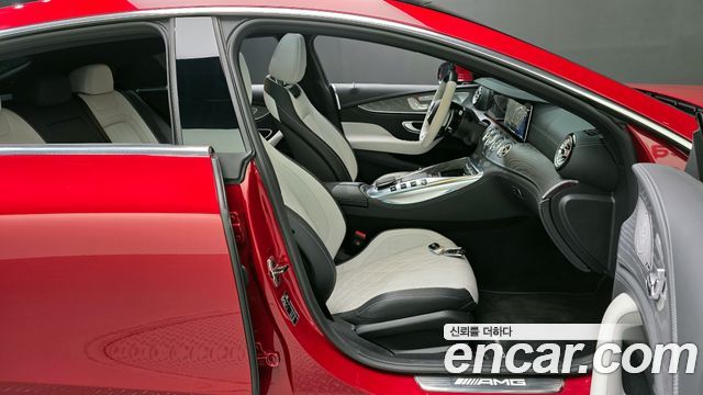 MERCEDES AMG AMG GT 4도어 43 4MATIC+ Dynamic 레드 블로썸 2023 - photo 11 - Import Corée du Sud | International Cars