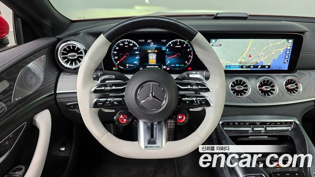 MERCEDES AMG AMG GT 4도어 43 4MATIC+ Dynamic 레드 블로썸 2023 - photo 13 - Import Corée du Sud | International Cars
