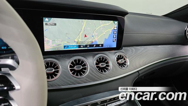 MERCEDES AMG AMG GT 4도어 43 4MATIC+ Dynamic 레드 블로썸 2023 - photo 28 - Import Corée du Sud | International Cars