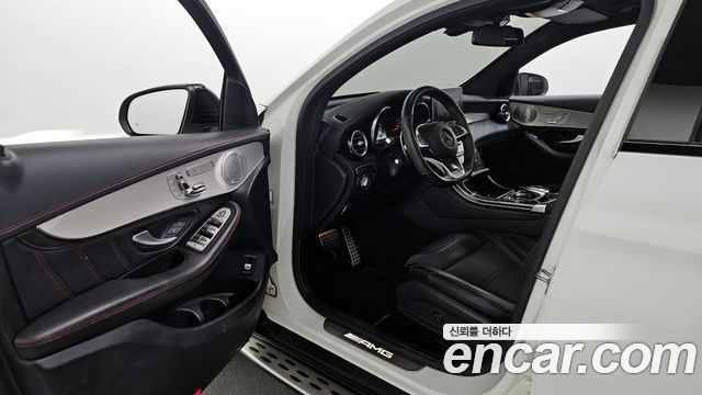 MERCEDES AMG GLC-Classe X253 AMG GLC43 4MATIC Coupé 2019 - photo 13 - Import Corée du Sud | International Cars