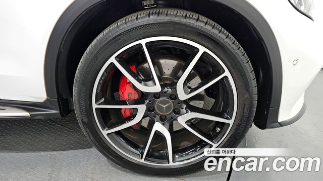 MERCEDES AMG GLC-Classe X253 AMG GLC43 4MATIC Coupé 2019 - photo 7 - Import Corée du Sud | International Cars