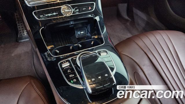 MERCEDES AMG CLS-Classe C257 CLS300d AMG Line 2020 - photo 12 - Import Corée du Sud | International Cars