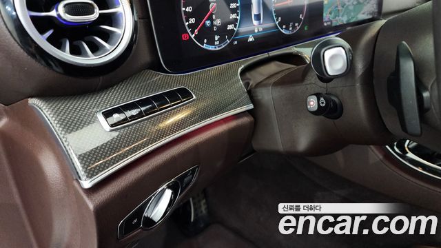 MERCEDES AMG CLS-Classe C257 CLS300d AMG Line 2020 - photo 27 - Import Corée du Sud | International Cars