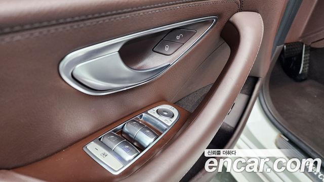 MERCEDES AMG CLS-Classe C257 CLS300d AMG Line 2020 - photo 30 - Import Corée du Sud | International Cars