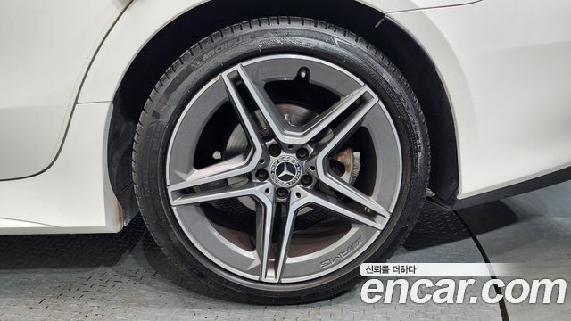 MERCEDES AMG CLS-Classe C257 CLS300d AMG Line 2020 - photo 7 - Import Corée du Sud | International Cars