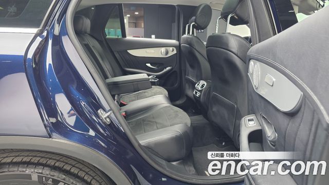 MERCEDES AMG GLC-Classe X253 GLC300 4MATIC AMG Line 2019 - photo 12 - Import Corée du Sud | International Cars