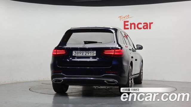 MERCEDES AMG GLC-Classe X253 GLC300 4MATIC AMG Line 2019 - photo 4 - Import Corée du Sud | International Cars