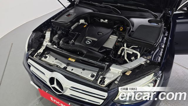 MERCEDES AMG GLC-Classe X253 GLC300 4MATIC AMG Line 2019 - photo 6 - Import Corée du Sud | International Cars