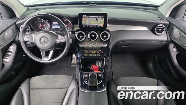 MERCEDES AMG GLC-Classe X253 GLC300 4MATIC AMG Line 2019 - photo 7 - Import Corée du Sud | International Cars