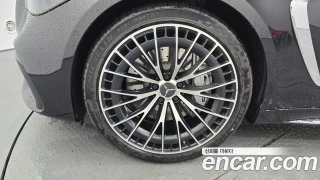 MERCEDES AMG CLE-Classe C236 AMG CLE53 4MATIC+ Coupé 2026 - photo 5 - Import Corée du Sud | International Cars