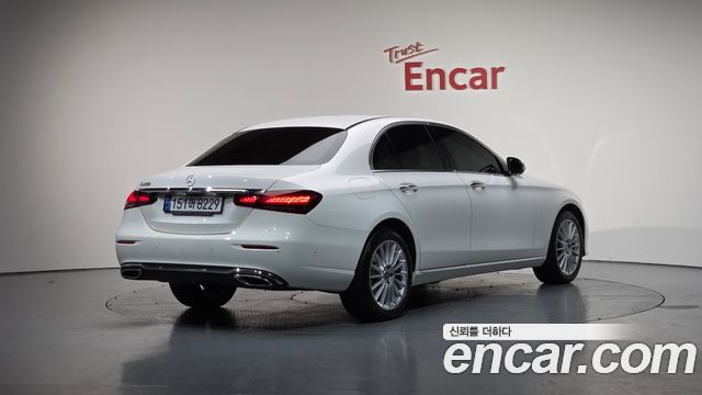 MERCEDES E-Classe W213 E250 Exclusive 2022