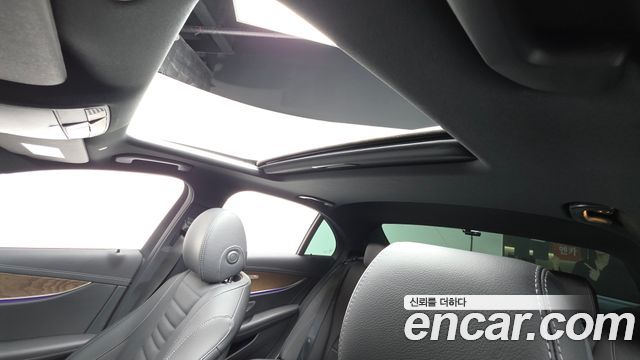 MERCEDES E-Classe W213 E250 Exclusive 2022 - photo 16 - Import Corée du Sud | International Cars