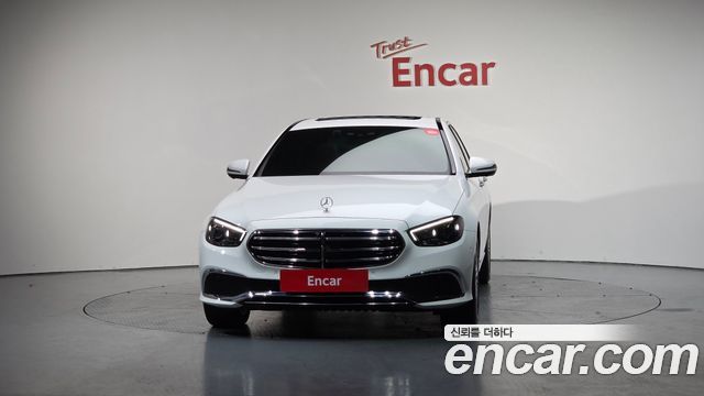 MERCEDES E-Classe W213 E250 Exclusive 2022 - photo 2 - Import Corée du Sud | International Cars