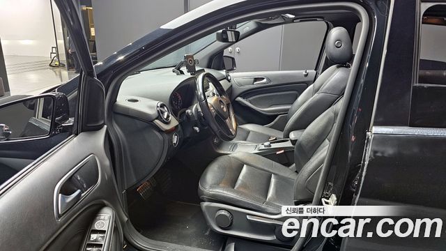 MERCEDES B-Classe W246 B200 CDI 블루이피션시 Sport팩 2012 - photo 10 - Import Corée du Sud | International Cars