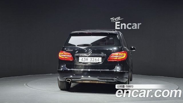 MERCEDES B-Classe W246 B200 CDI 블루이피션시 Sport팩 2012 - photo 4 - Import Corée du Sud | International Cars