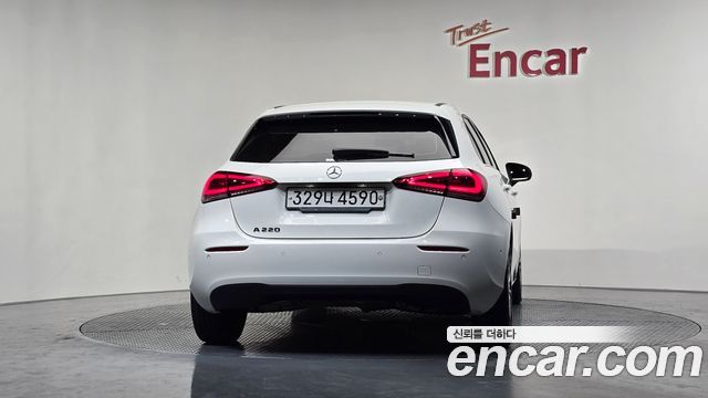 MERCEDES A-Classe W177 A220 Hatchback 2020 - photo 4 - Import Corée du Sud | International Cars