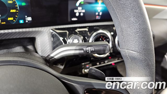MERCEDES A-Classe W177 A220 Hatchback 2020 - photo 9 - Import Corée du Sud | International Cars