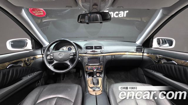 MERCEDES E-Classe W211 E350 2007 - photo 7 - Import Corée du Sud | International Cars