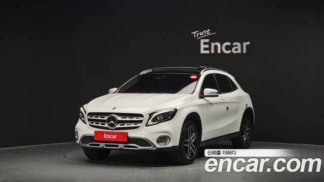 MERCEDES GLA-Classe X156 GLA220 Premium 2018 - photo 23 - Import Corée du Sud | International Cars