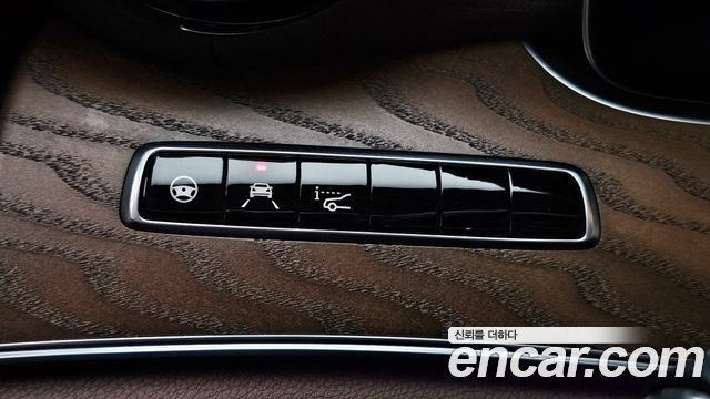 MERCEDES E-Classe W213 E300 4MATIC Exclusive 2020 - photo 15 - Import Corée du Sud | International Cars