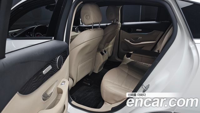 MERCEDES GLC-Classe X253 GLC300 4MATIC Coupé 2019 - photo 12 - Import Corée du Sud | International Cars
