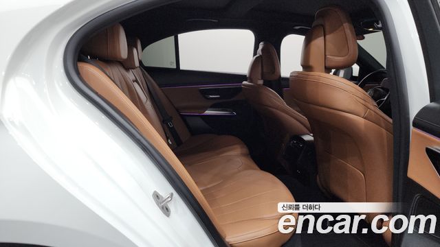 MERCEDES E-Classe W214 E200 Avantgarde 2024 - photo 17 - Import Corée du Sud | International Cars
